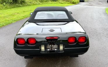 Chevrolet-Corvette-1992-Convertible-6