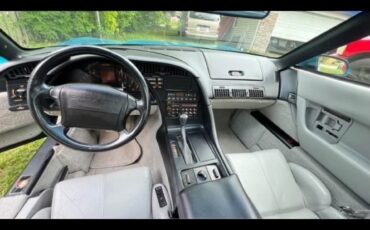 Chevrolet-Corvette-1993-5
