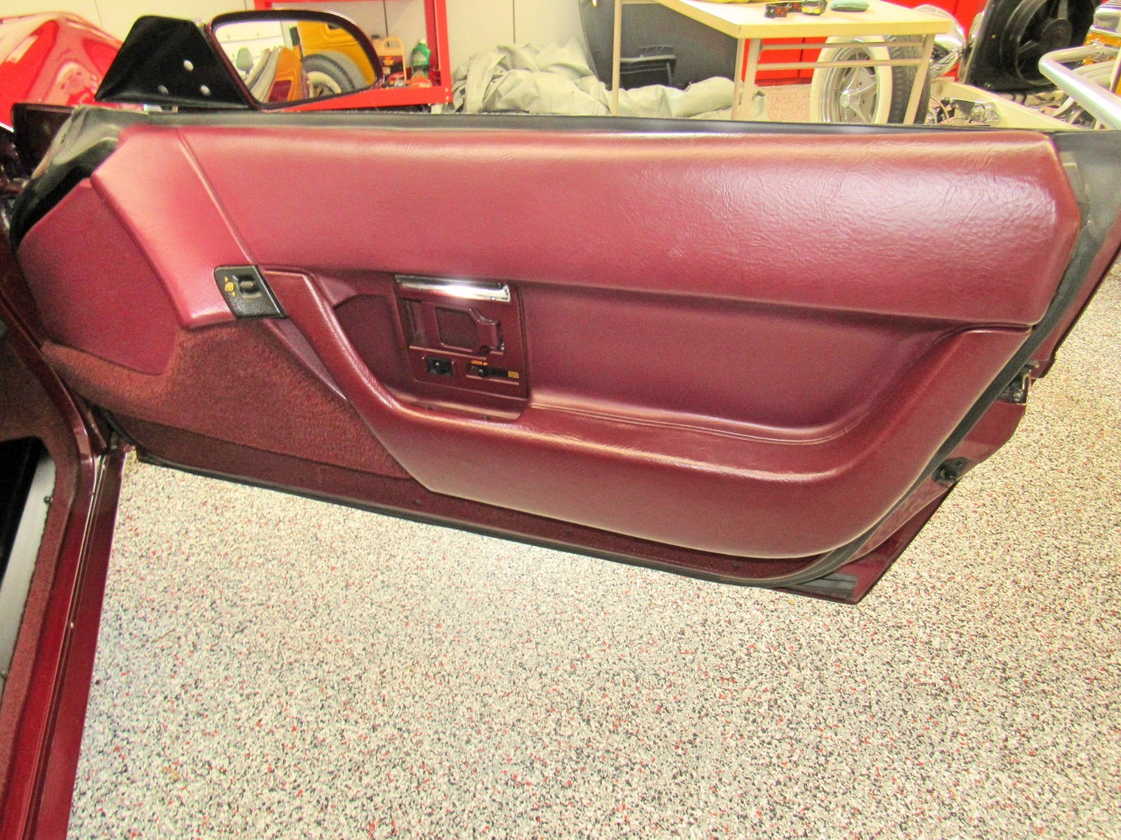 Chevrolet-Corvette-1993-Convertible-21