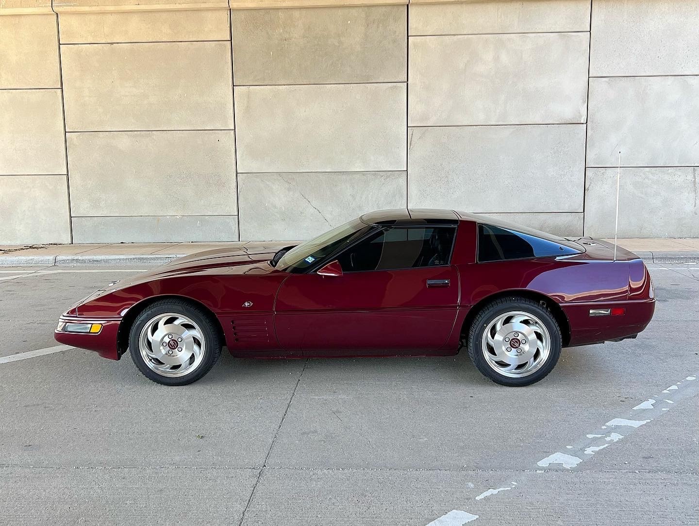 Chevrolet-Corvette-1993-Coupe-1