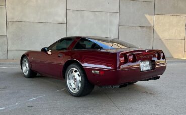 Chevrolet-Corvette-1993-Coupe-2