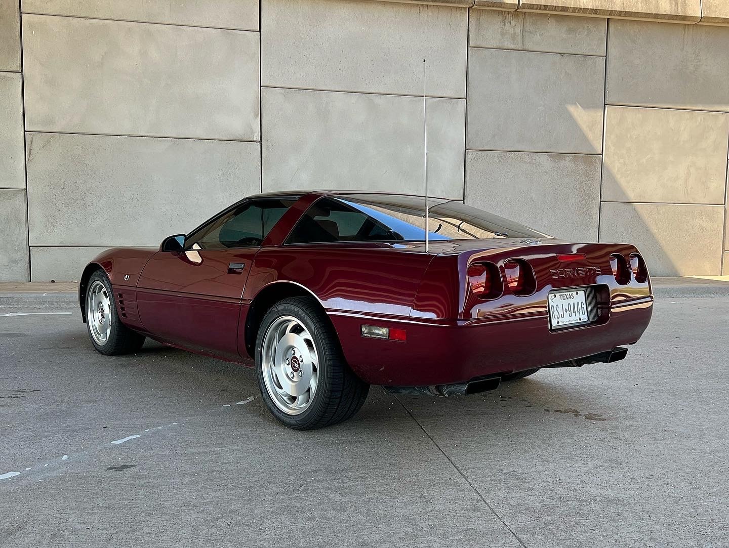 Chevrolet-Corvette-1993-Coupe-2