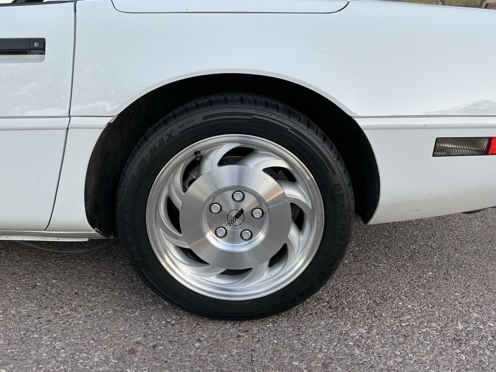 Chevrolet-Corvette-1994-11