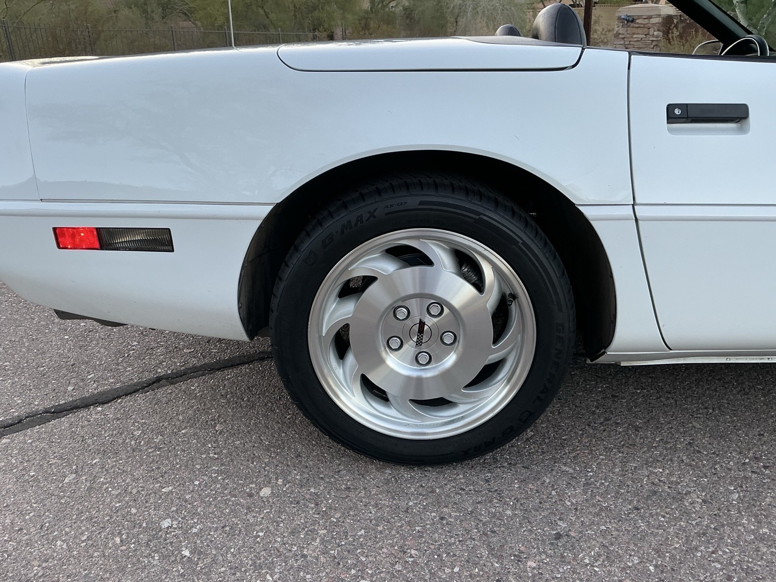 Chevrolet-Corvette-1994-12