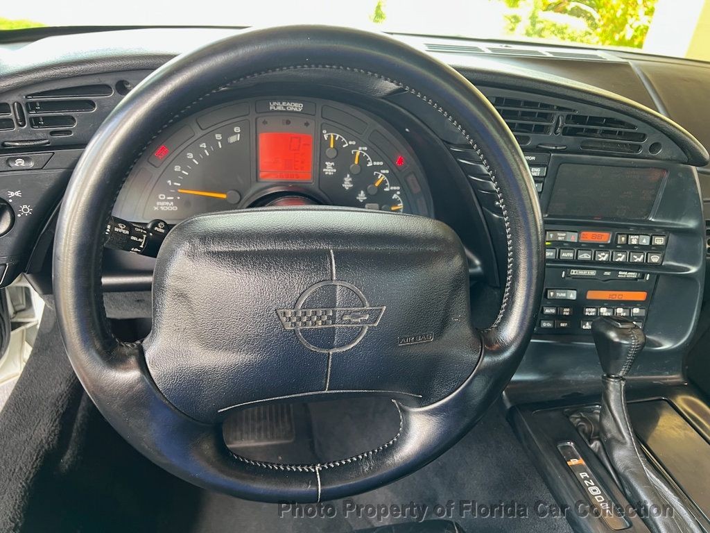 Chevrolet-Corvette-1994-Hatchback-10