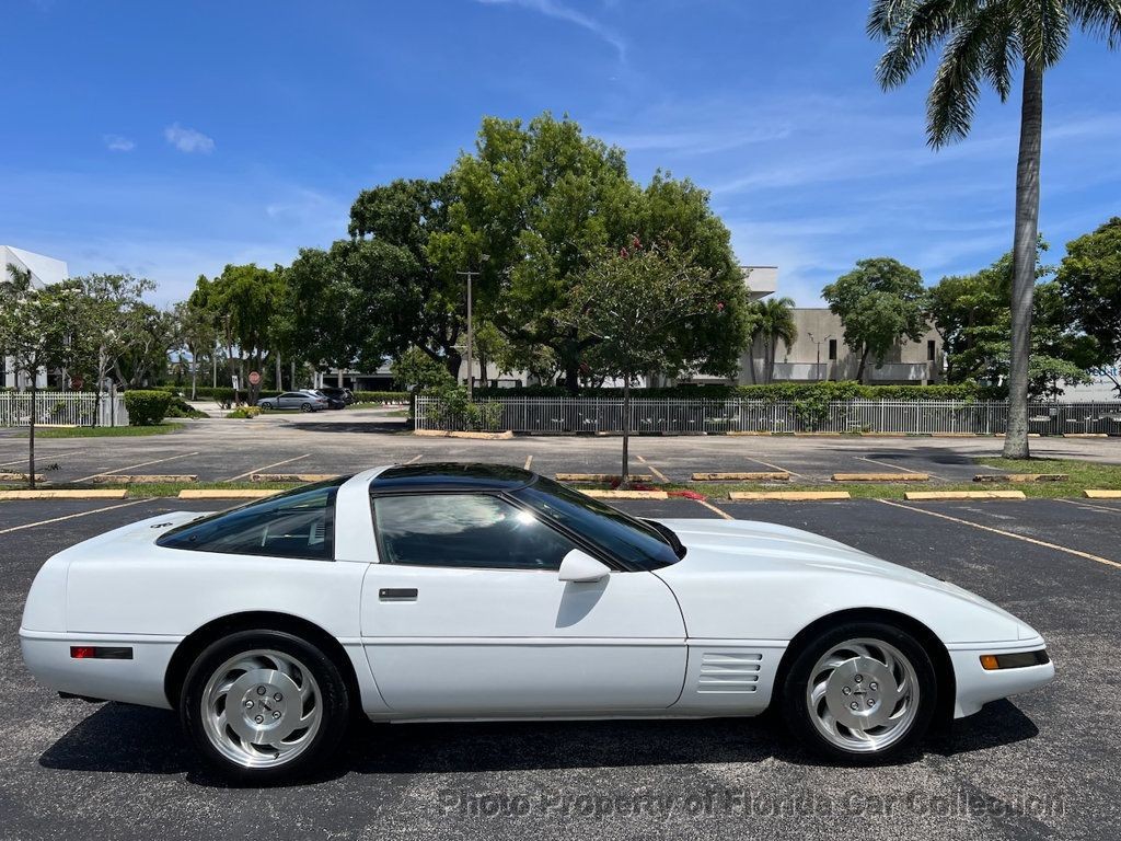 Chevrolet-Corvette-1994-Hatchback-5