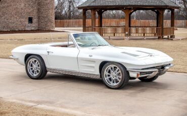 Chevrolet-Corvette-Convertible-4-spd-1963-14