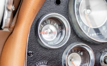Chevrolet-Corvette-Convertible-4-spd-1963-21