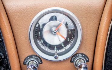 Chevrolet-Corvette-Convertible-4-spd-1963-25