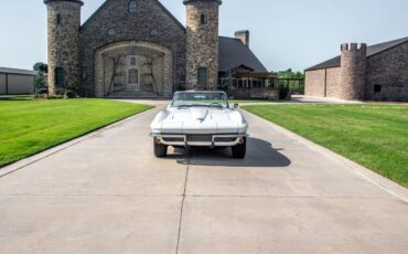 Chevrolet-Corvette-Convertible-4-spd-1964-Convertible-2