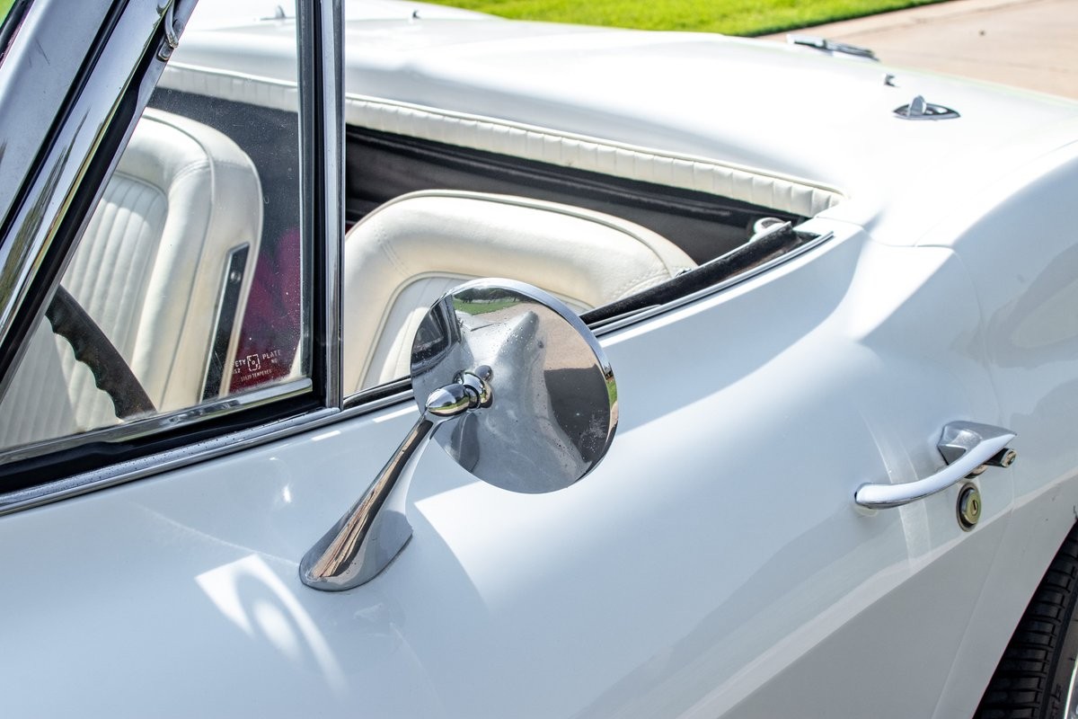 Chevrolet-Corvette-Convertible-4-spd-1964-Convertible-38
