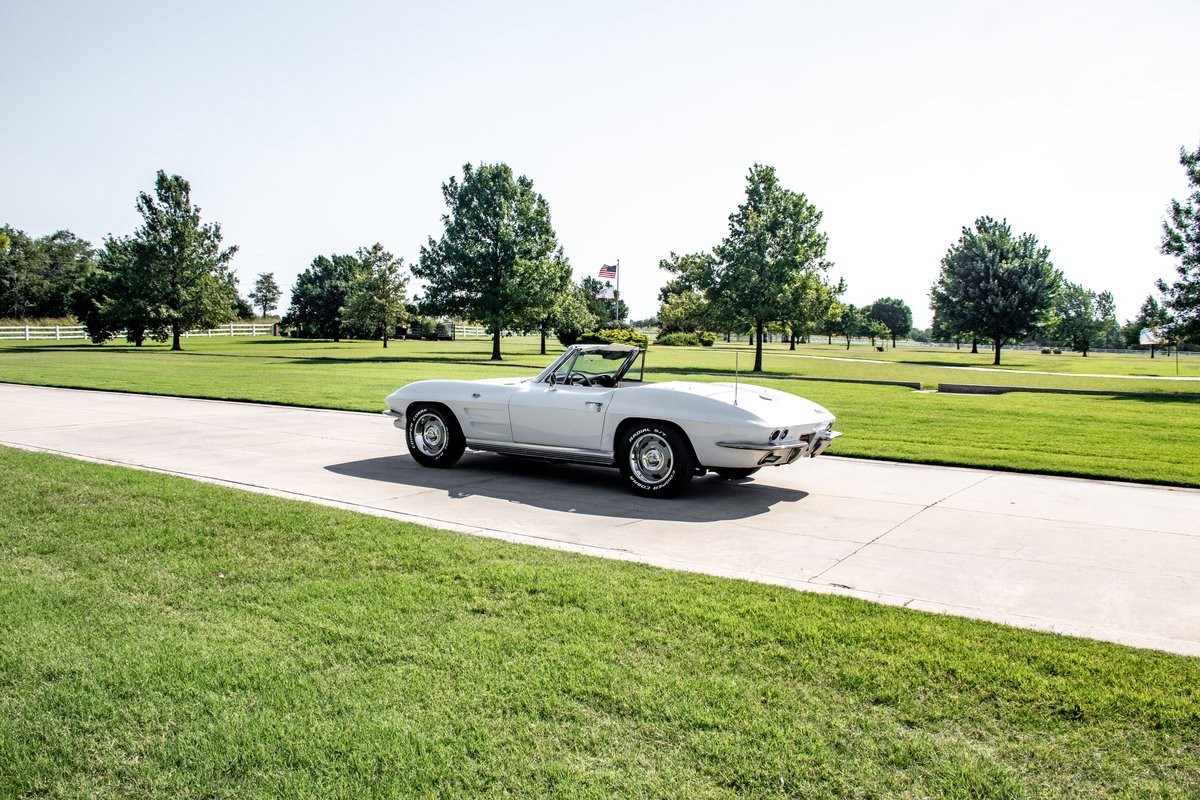 Chevrolet-Corvette-Convertible-4-spd-1964-Convertible-6
