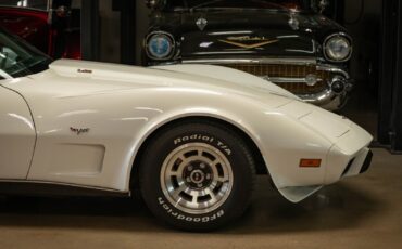 Chevrolet-Corvette-L82-350325HP-V8-4-spd-manual-1979-2-Door-Coupe-3