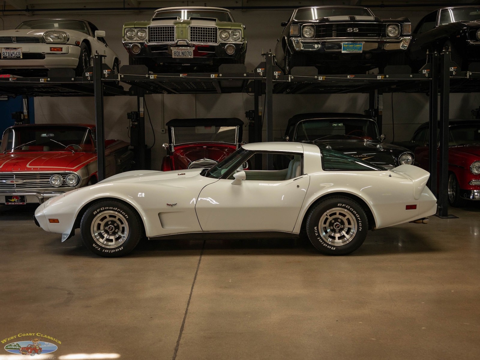 Chevrolet-Corvette-L82-350325HP-V8-4-spd-manual-1979-2-Door-Coupe-6