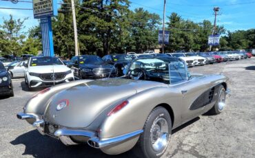Chevrolet-Corvette-Stingray-Convertible-1959-Convertible-14