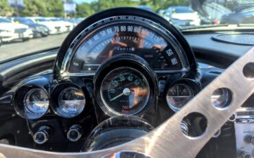 Chevrolet-Corvette-Stingray-Convertible-1959-Convertible-25