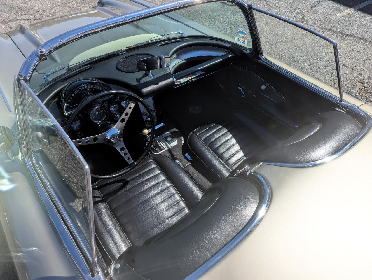 Chevrolet-Corvette-Stingray-Convertible-1959-Convertible-32