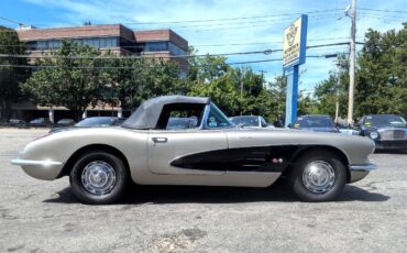 Chevrolet-Corvette-Stingray-Convertible-1959-Convertible-4