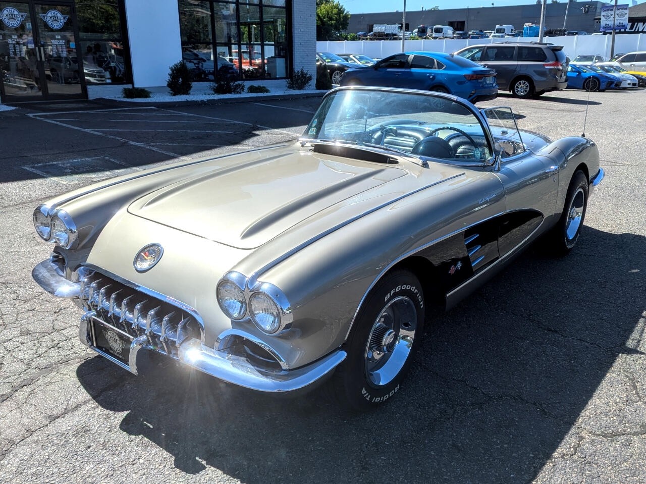 Chevrolet-Corvette-Stingray-Convertible-1959-Convertible-9