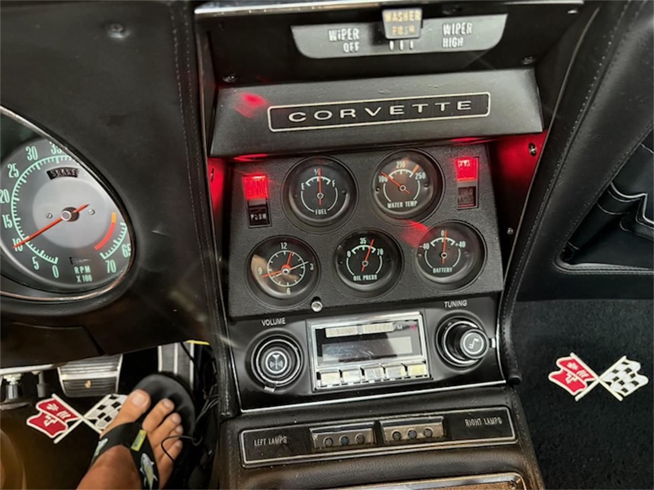 Chevrolet-Corvette-c3-collectors-edition-1970-cortez-silver-black-9