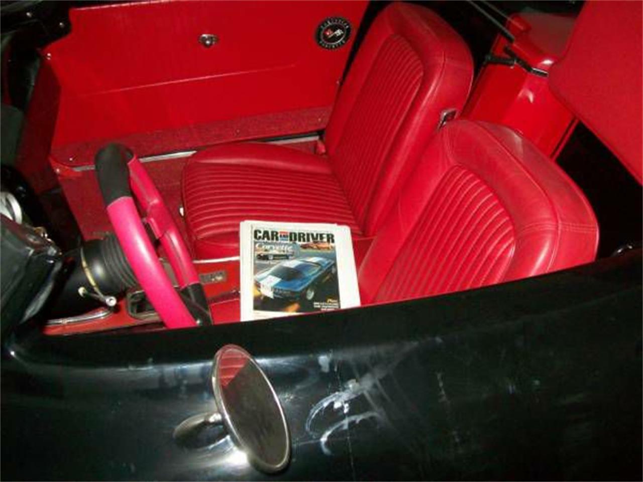 Chevrolet-Corvette-grand-sport-1964-Black-w-Red-Stripe-Red-15