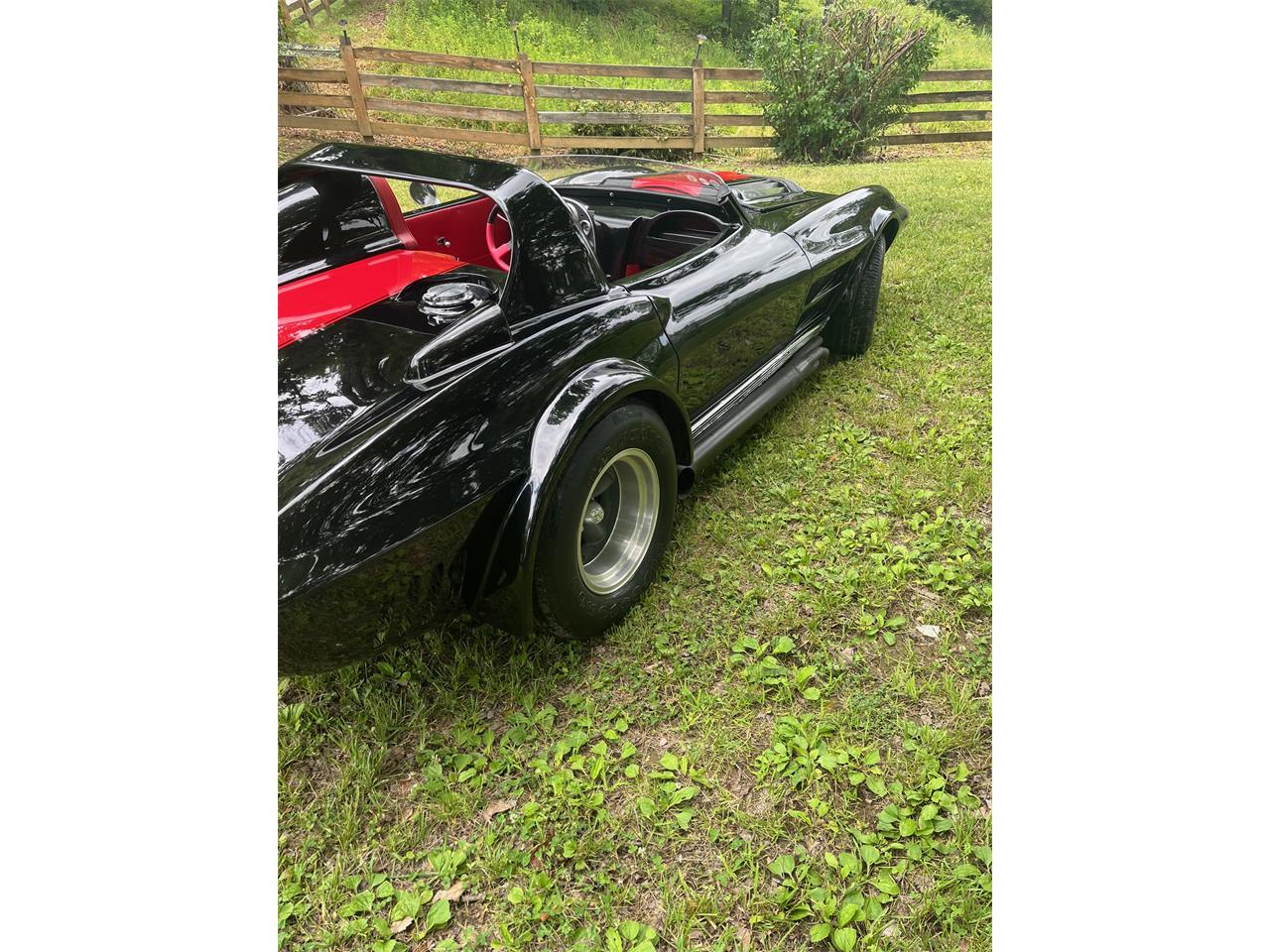 Chevrolet-Corvette-grand-sport-1964-Black-w-Red-Stripe-Red-6