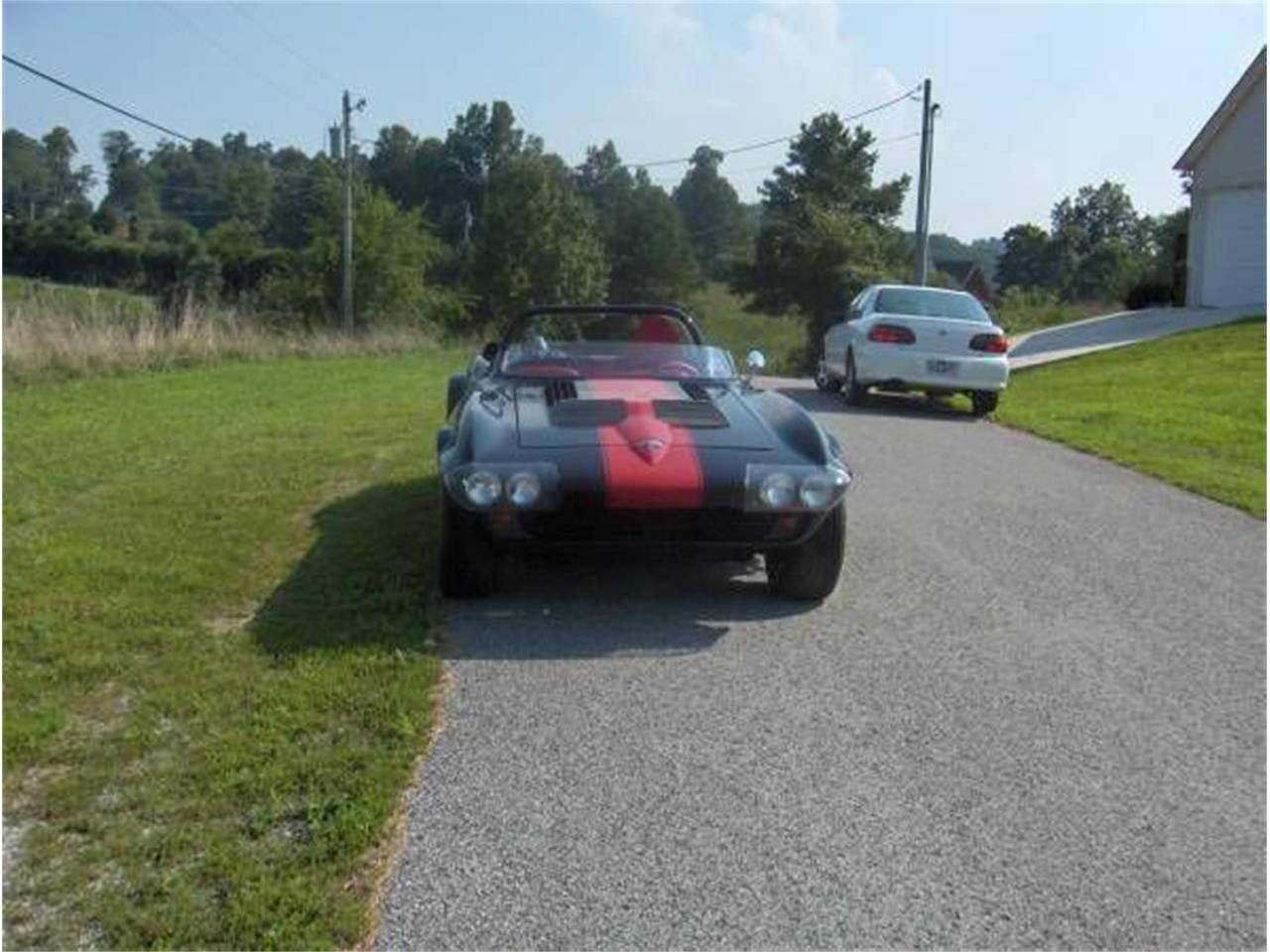 Chevrolet-Corvette-grand-sport-1964-Black-w-Red-Stripe-Red