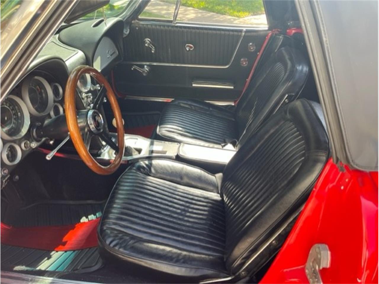 Chevrolet-Corvette-stingray-1964-Red-Black-10