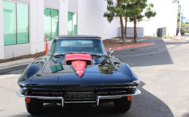 Chevrolet-Corvette-stingray-1967-Tuxedo-Black-Black-1