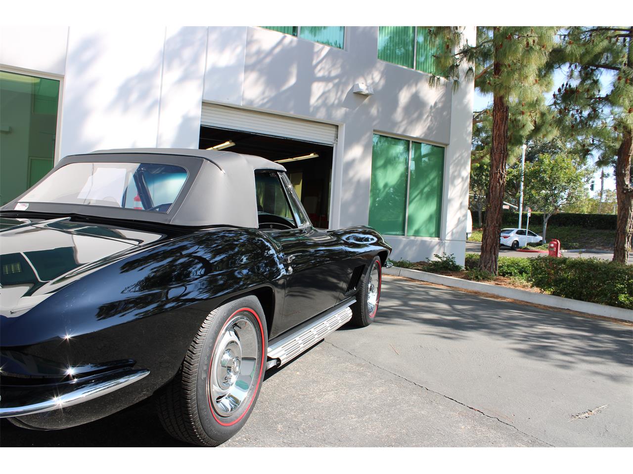 Chevrolet-Corvette-stingray-1967-Tuxedo-Black-Black-5