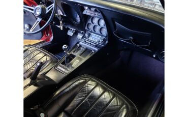 Chevrolet-Corvette-stingray-1969-Candy-Wineberry-Black-10