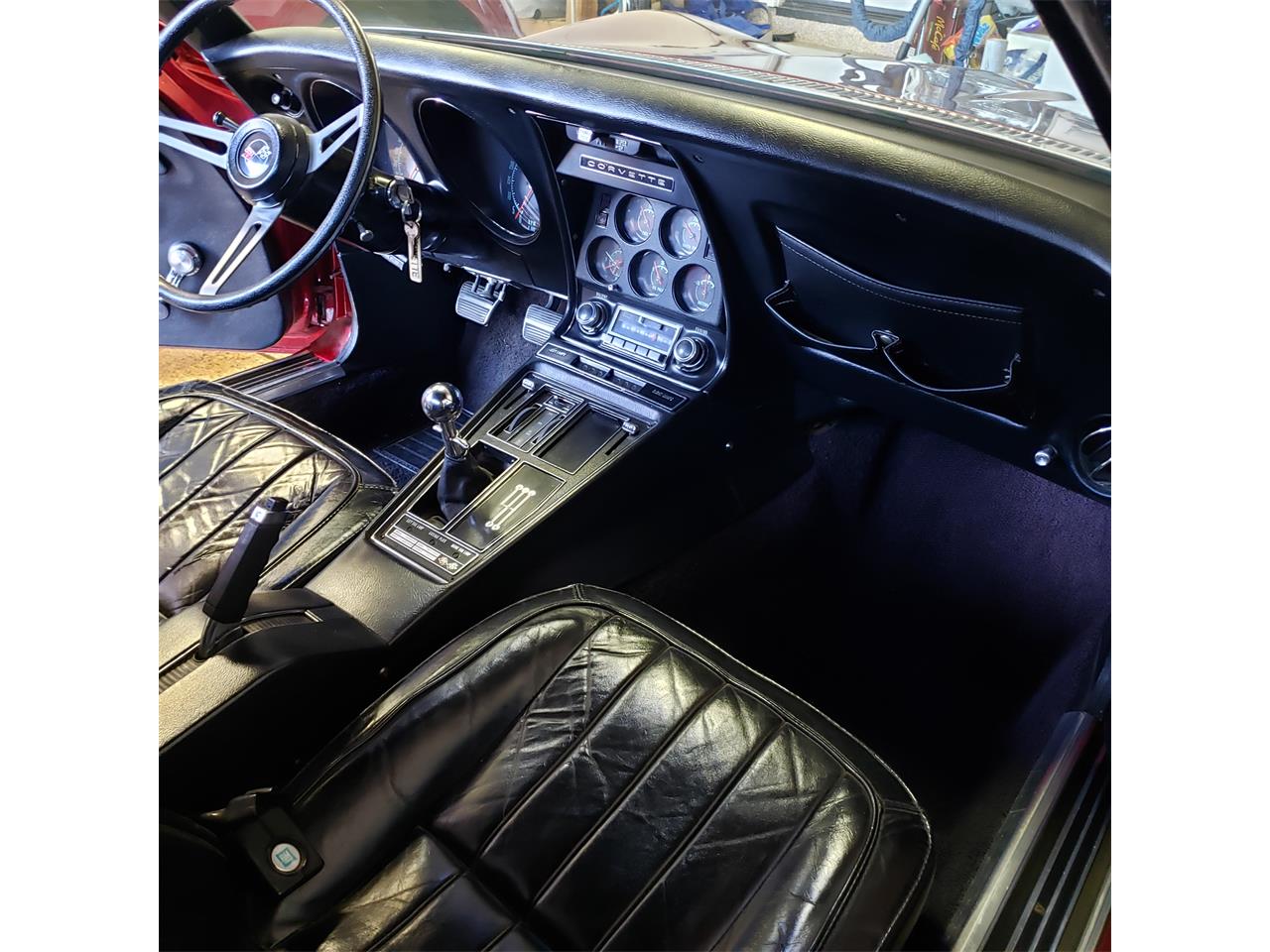 Chevrolet-Corvette-stingray-1969-Candy-Wineberry-Black-10