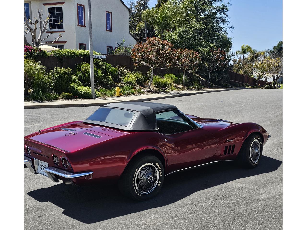 Chevrolet-Corvette-stingray-1969-Candy-Wineberry-Black-15
