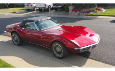 Chevrolet-Corvette-stingray-1969-Candy-Wineberry-Black-3