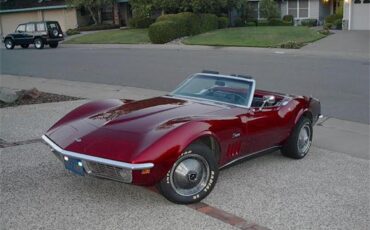 Chevrolet-Corvette-stingray-1969-Candy-Wineberry-Black
