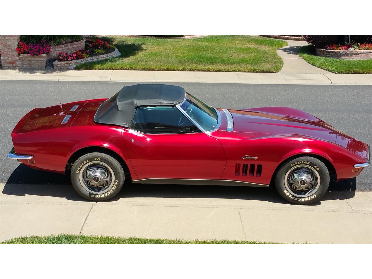 Chevrolet-Corvette-stingray-1969-Candy-Wineberry-Black-4