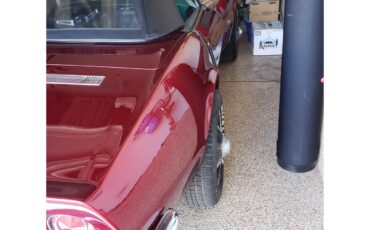 Chevrolet-Corvette-stingray-1969-Candy-Wineberry-Black-5