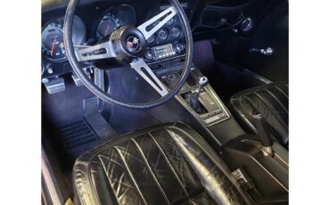 Chevrolet-Corvette-stingray-1969-Candy-Wineberry-Black-9