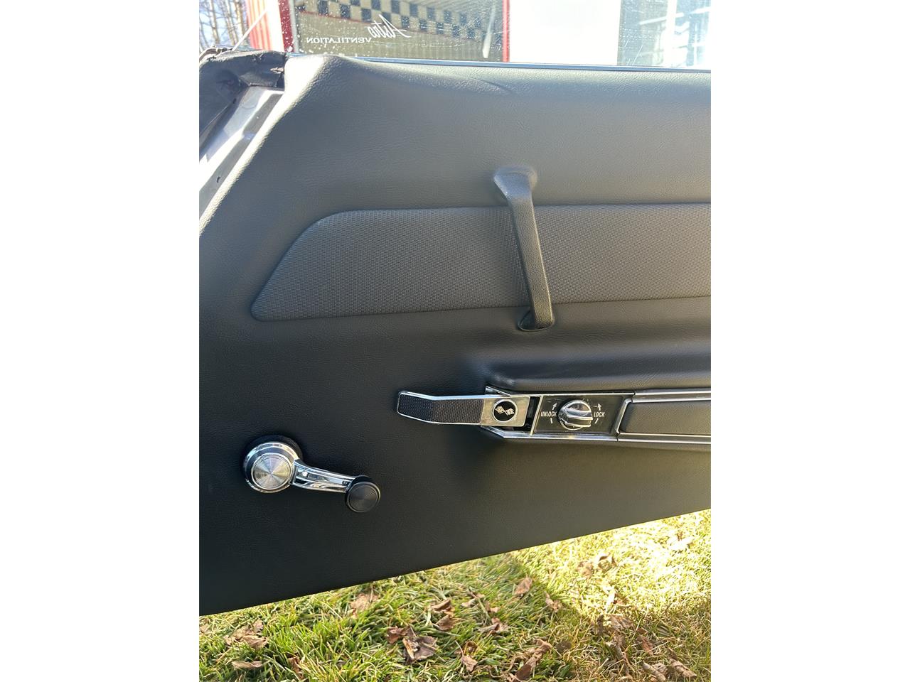 Chevrolet-Corvette-stingray-1969-Cortez-Silver-Bkack-15