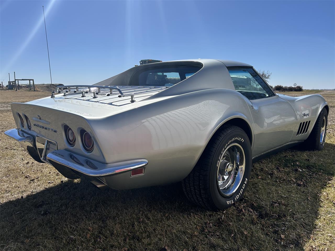 Chevrolet-Corvette-stingray-1969-Cortez-Silver-Bkack-5