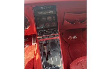 Chevrolet-Corvette-stingray-1969-Red-Red-Vinyl-2