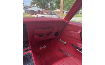 Chevrolet-Corvette-stingray-1969-Red-Red-Vinyl-3