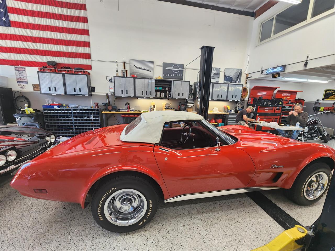 Chevrolet-Corvette-stingray-1974-Red-Red-14