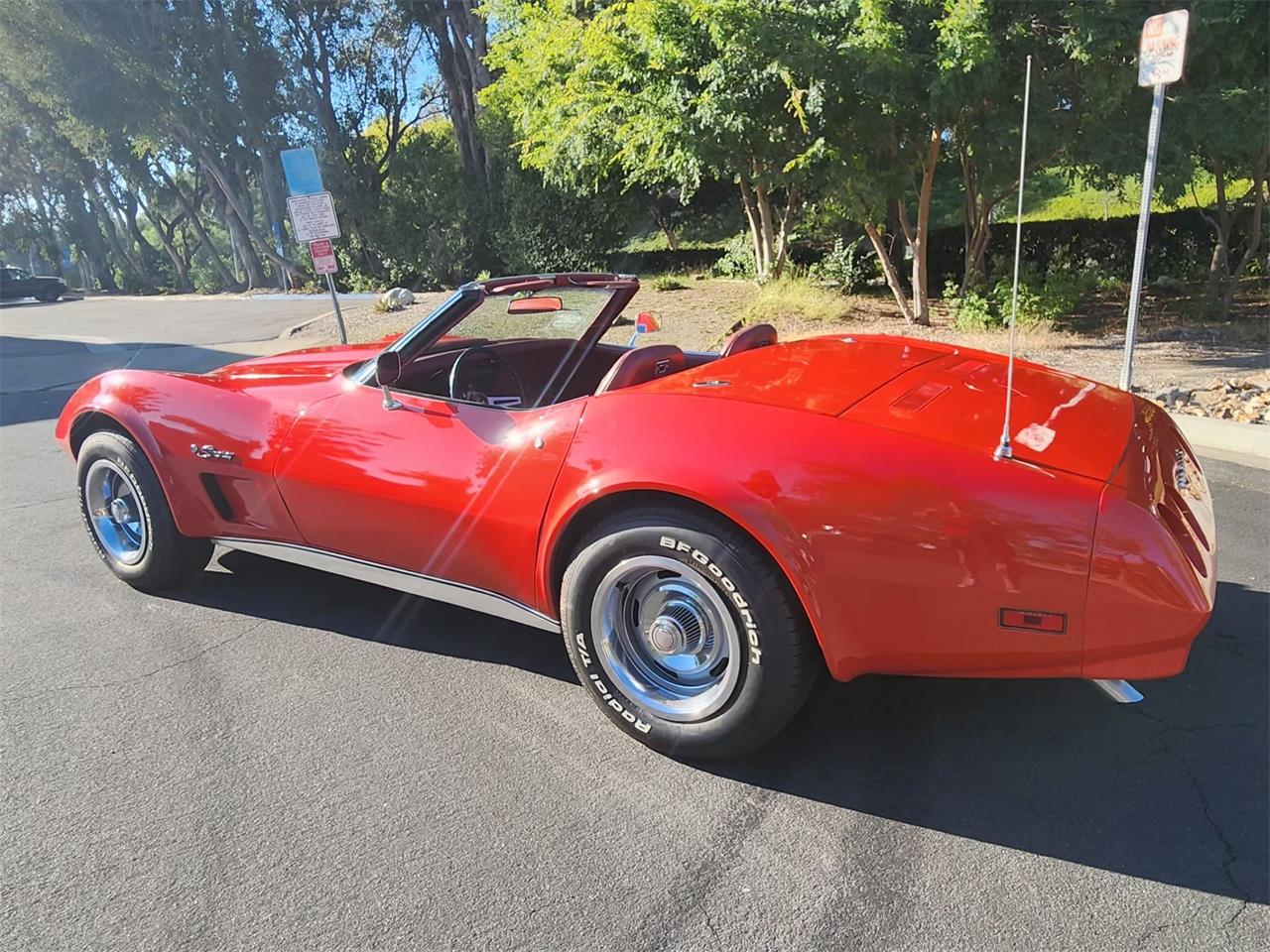 Chevrolet-Corvette-stingray-1974-Red-Red-2