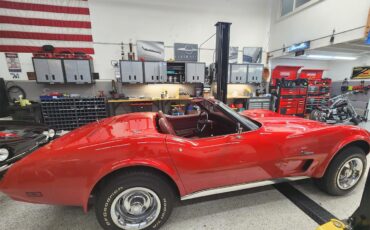 Chevrolet-Corvette-stingray-1974-Red-Red-21