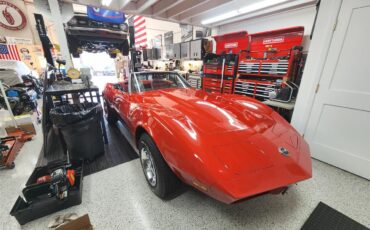 Chevrolet-Corvette-stingray-1974-Red-Red-26