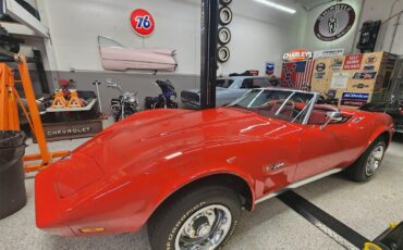 Chevrolet-Corvette-stingray-1974-Red-Red-29