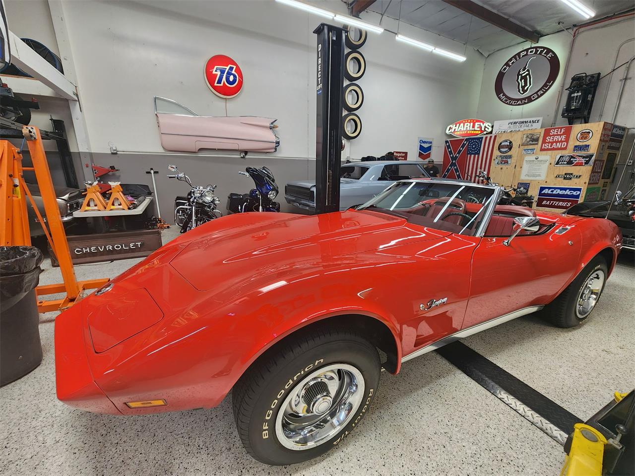 Chevrolet-Corvette-stingray-1974-Red-Red-29