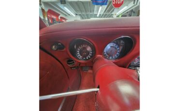 Chevrolet-Corvette-stingray-1974-Red-Red-7