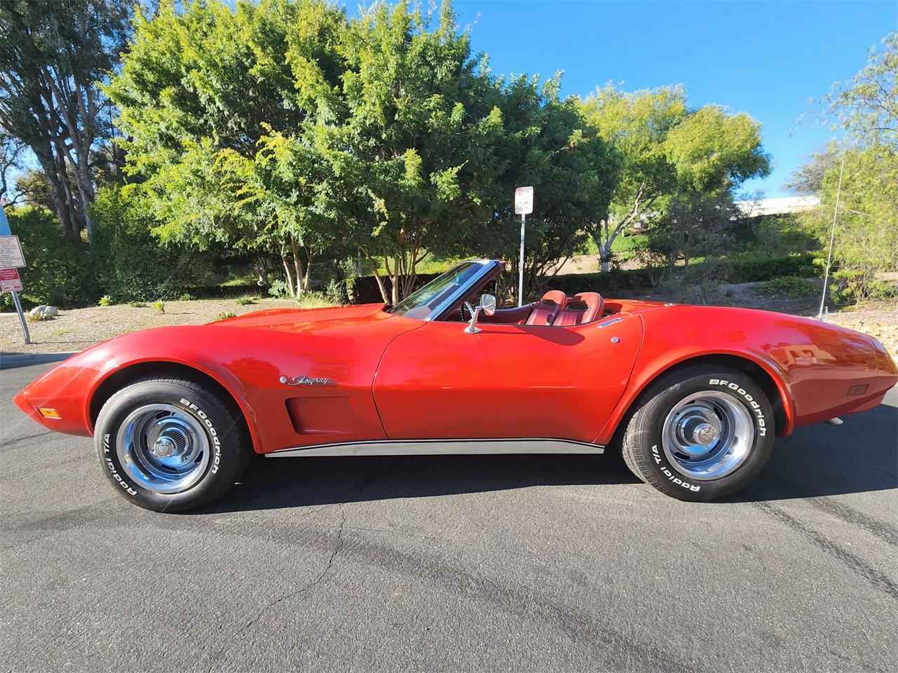 Chevrolet-Corvette-stingray-1974-Red-Red-9
